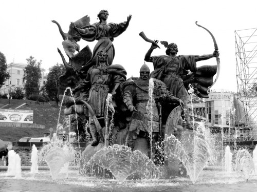 MONUMENT TO THE LEGENDARY FOUNDERS OF KIEV AT THE INDEPENDENCE SQUARE