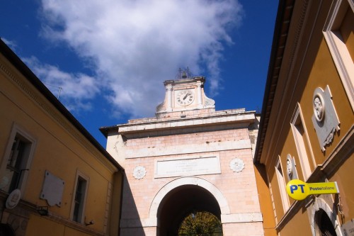 Arch at the entrance of Norcia