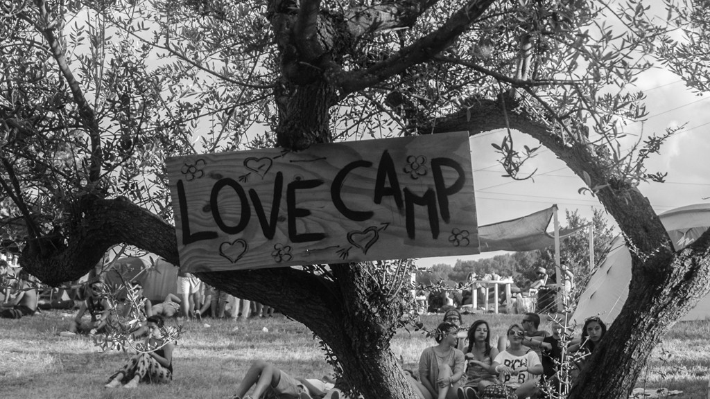 LOVE CAMP, ROCK YOUR HEAD IN MONTEBELLO DI BERTONA
