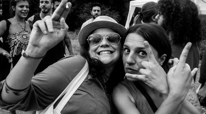 RITA AND VALERIA ROCKING THEIR HEADS