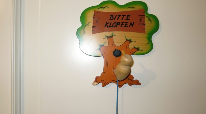 BITTE KLOPFEN