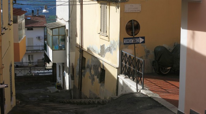 ONE WAY, CASTEL FRENTANO