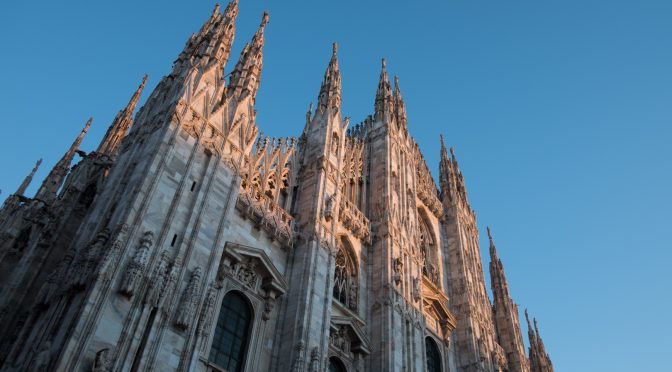 MILAN CATHEDRAL, WHITE SHOW