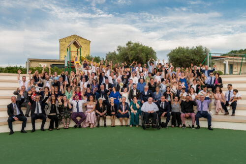 The very large family on Mirko and Lorenza's wedding day