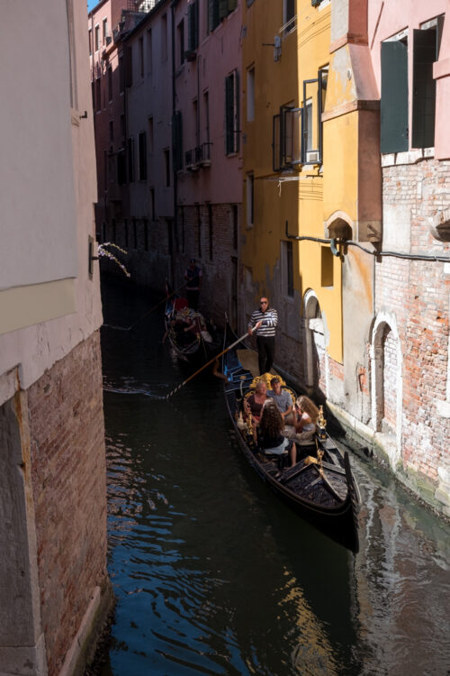 Gondola vs. The Modern Family