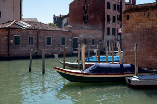 Gondola Parking