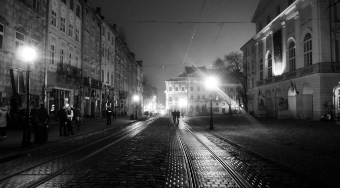 RYNOK SQUARE AND THE EUROPEAN FLAG IN LVIV