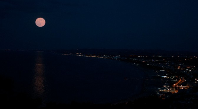 SUPER LUNA IN THE GULF OF VASTO