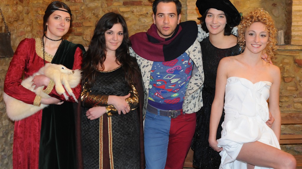 LUCA ROMAGNOLI WITH "Lady with an Ermine", "Mona Lisa", "Jeanne Hebuterne" AND "Venere" FOR AUFF!! VIDEO CLIP PART #2
