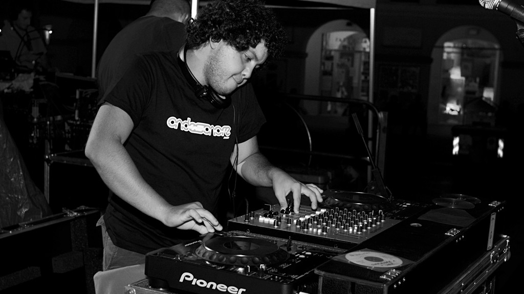 DJ ZERO' for Ondesonore Festival last night