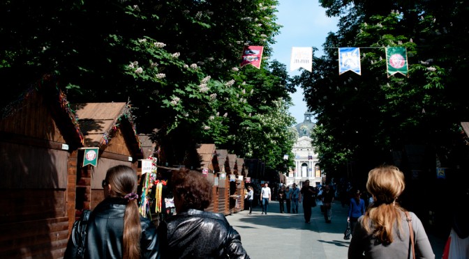 MARKETS IN THE SVOBODY AVENUE IN LVIV