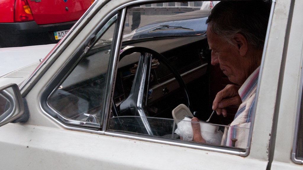 LUNCH IN A TAXI IN LVIV