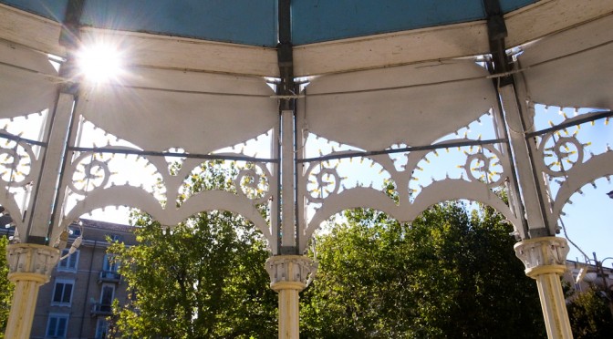 SUNSHINE THROUGH THE DOME