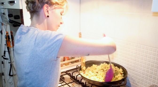 VALERIA IS COOKING FOR US