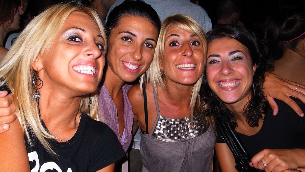 Belfiglio sisters and friend