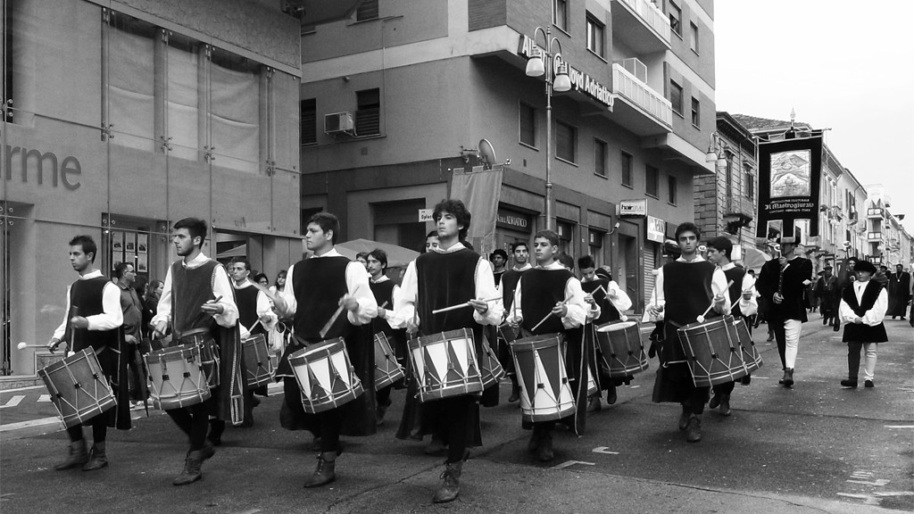 Musicians before the Mastrogiurato