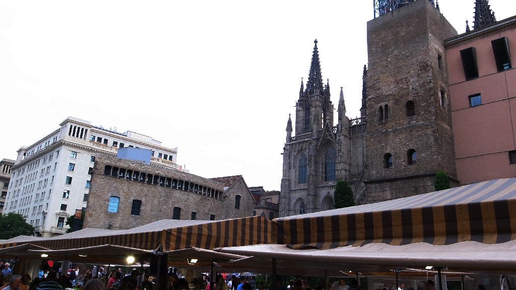 Cathedral of Santa Eulalia and the market in the gothic neighborhood