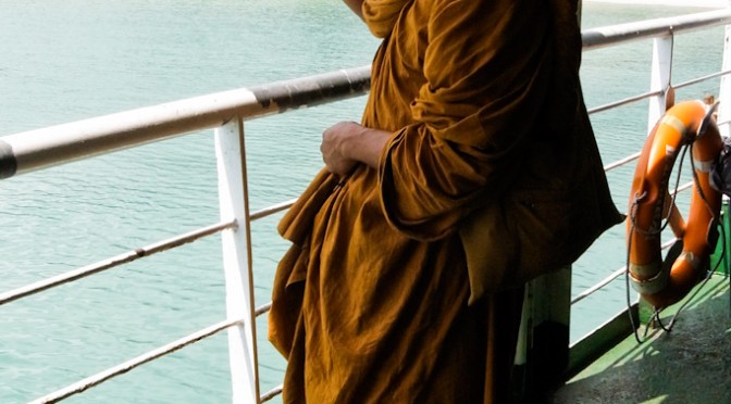 Bonze saying goodbye to Koh Samui