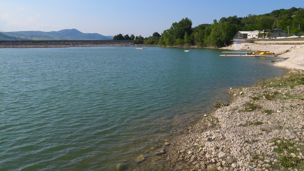 Lake Bomba before rowing race