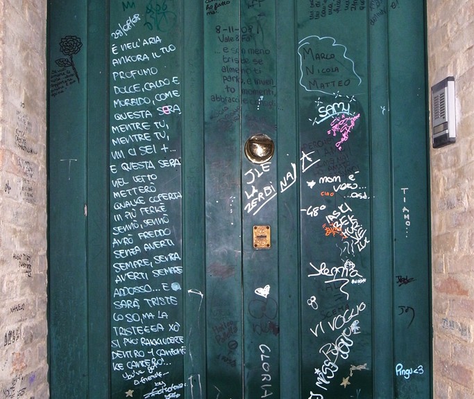 Green love door